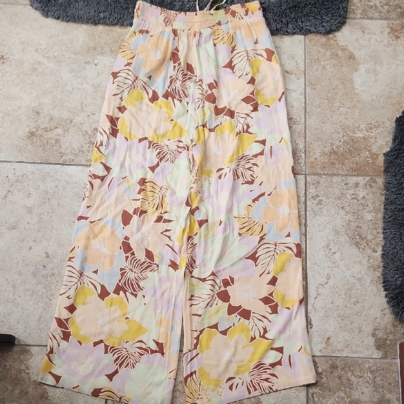 Volcom Pants - Picture 3 of 4